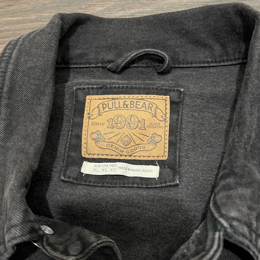 Pull & Bear Men's Charcoal Denim Jacket - Picture 7 of 9